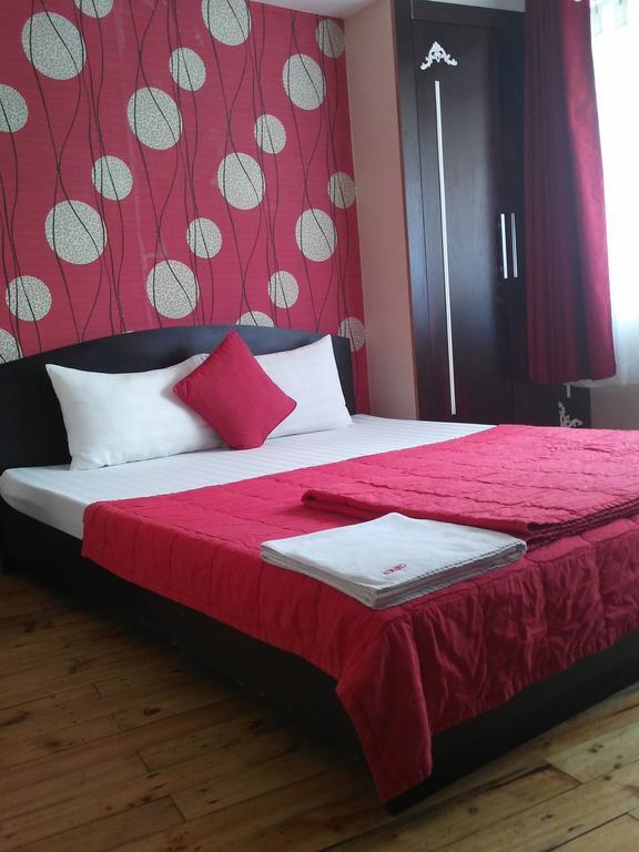 Koniko Backpackers Hostel *